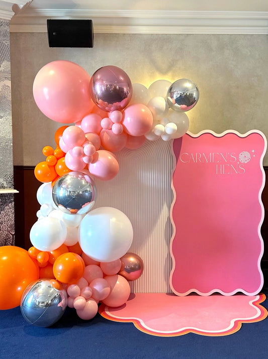 Balloons and Wavy Backdrop Package